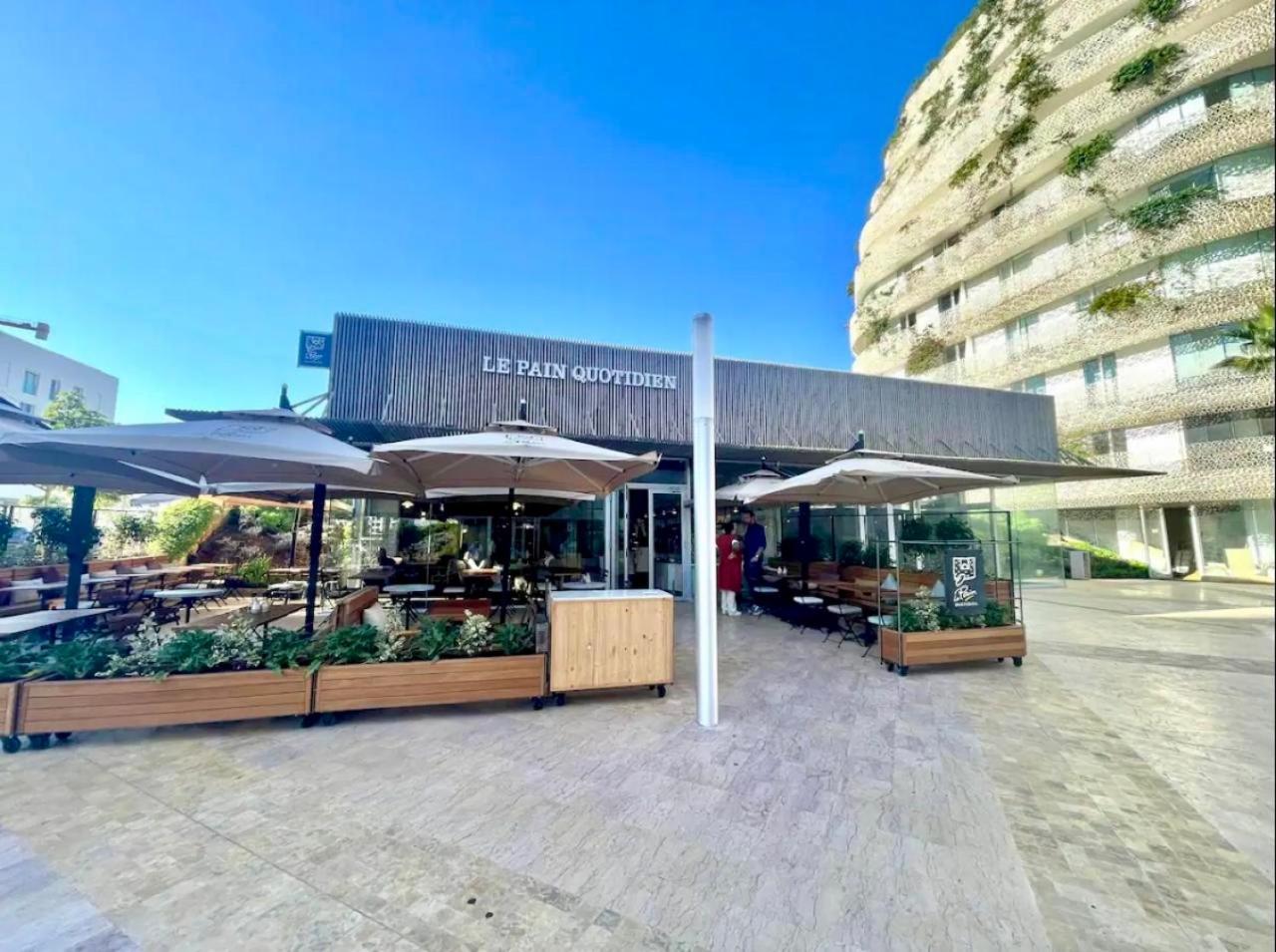 Standing Cfc Apartment Casablanca